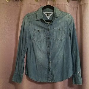 Tommy Hilfiger demin button down